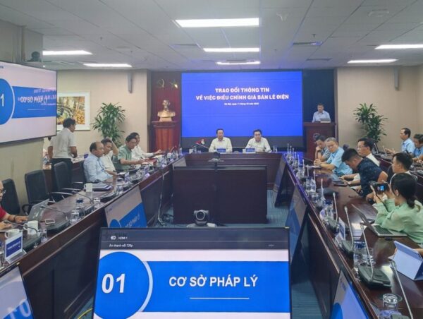 Giá điện tăng thêm 4,8% từ ngày 11-10 1 Evn Hop Bao Cong Bo Dieu Chinh Tang Gia Dien 4,8%